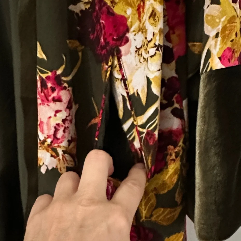 New York & Company Olive & Floral Long (45”) Kimono, size M, worn once - Picture 10 of 11